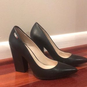 Calvin Klein Women’s Size 4.5 US EU 34.5